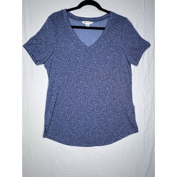 Athleta Tops - ATHLETA BLUE MICRO CHEETAH SCOOP V-NECK SHORT SLEEVE BREEZY TEE T-SHIRT Sz L